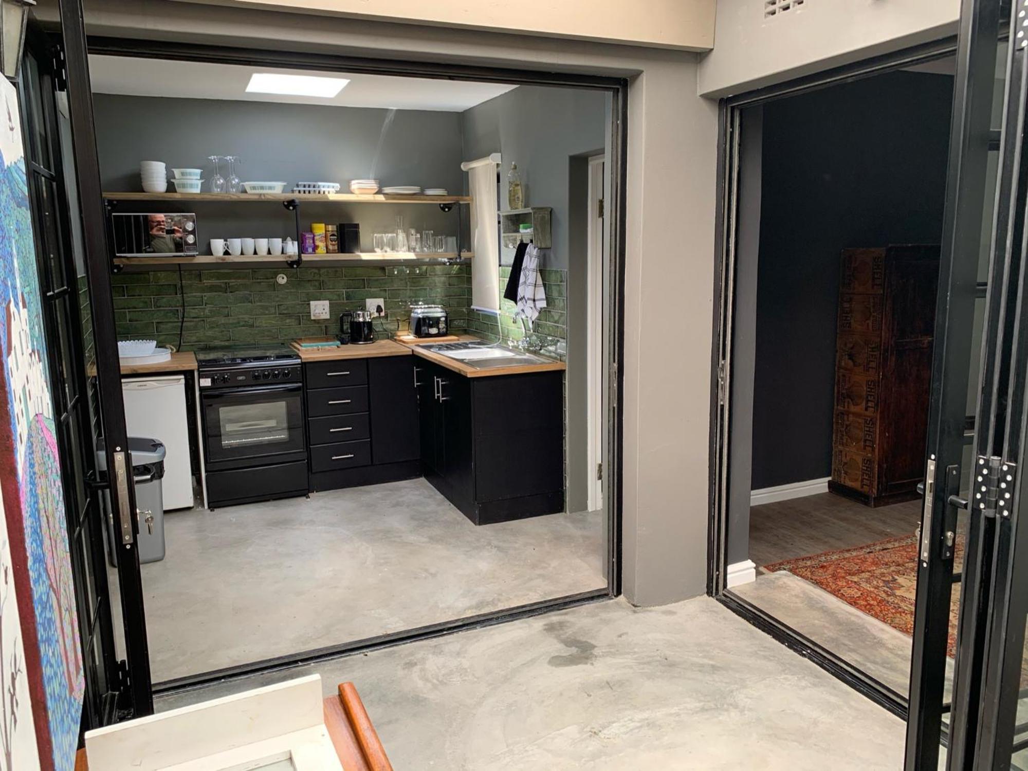מוסל ביי Comfortable 2-Bedroom Place With Indoor Fireplace מראה חיצוני תמונה
