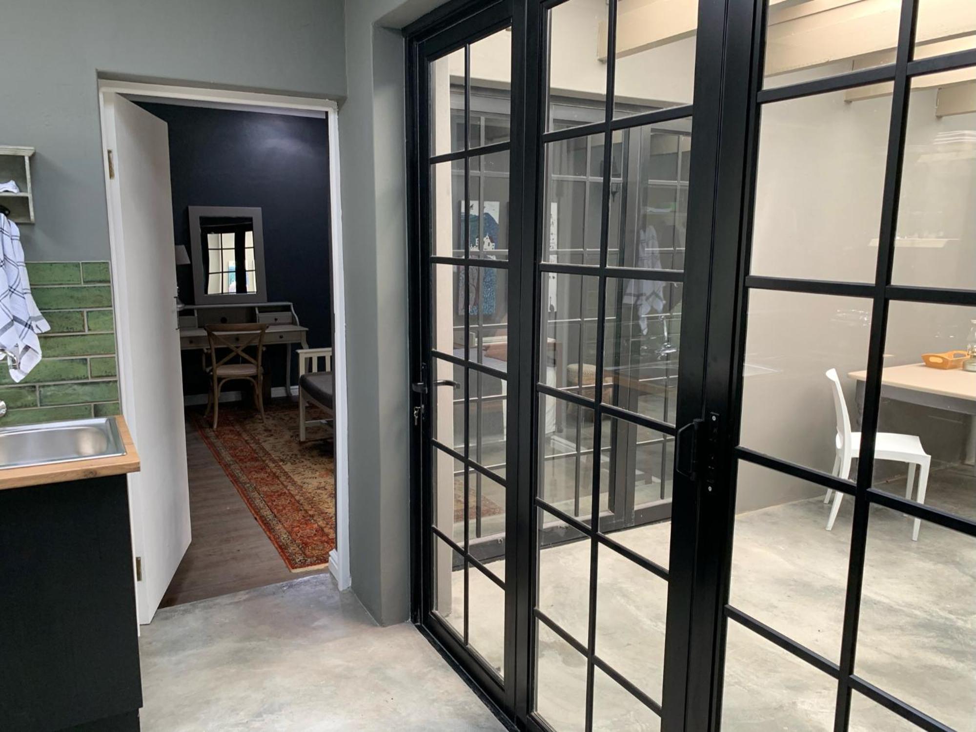 מוסל ביי Comfortable 2-Bedroom Place With Indoor Fireplace מראה חיצוני תמונה
